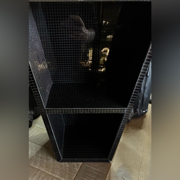 Black Geometric Shelf - Picture 2 of 11